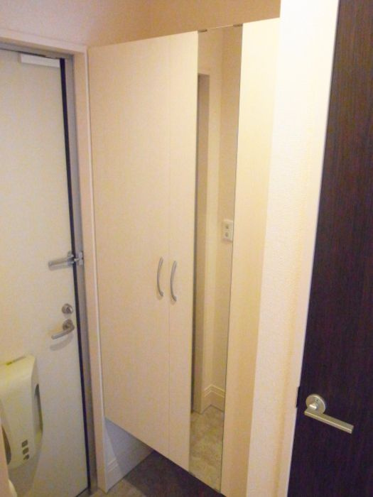 D-room泉台　B棟の玄関