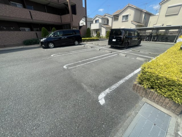 ＴＫエレガンテの駐車場