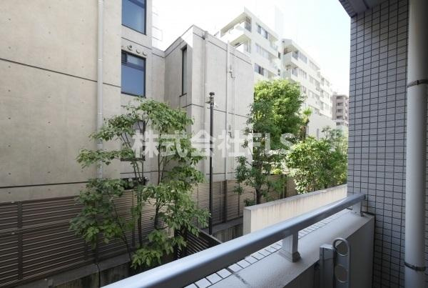 新宿区新宿７丁目の賃貸マンションの展望