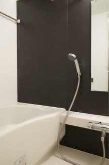 【浴室】 | PRIME URBAN 東中野 COURT | 追い焚き機能、浴室乾燥機付きバス。
