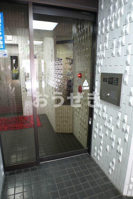 ライオンズマンション関内第弐のエントランス|オートロック完備