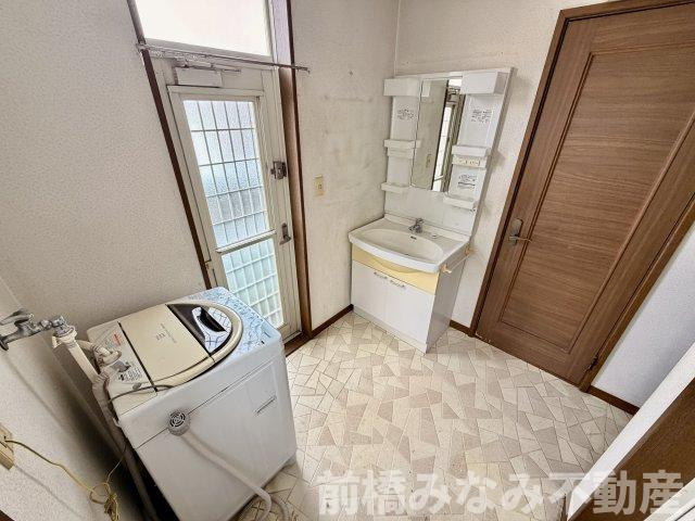 【中古】高崎市上豊岡町　５Kの独立洗面台|独立洗面台です