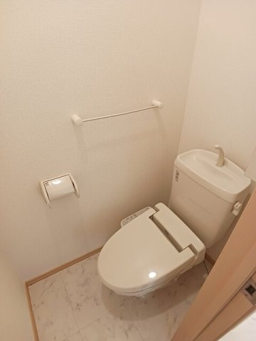 【トイレ】 | グランディールⅡ－Ａ | 清潔感のあるトイレです
