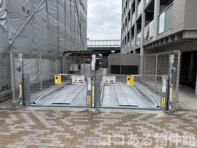 レジデンス神戸グルーブHarborWestの駐車場