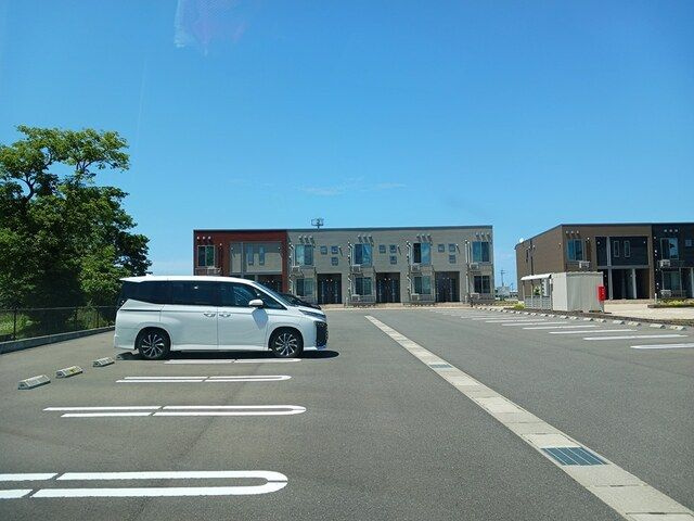 ノースヒルズⅠの駐車場