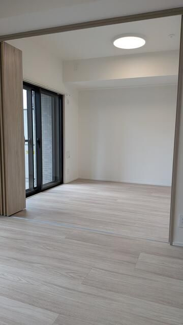 ライオンズマンション西麻布シティの玄関