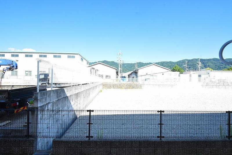 八尾市水越１丁目のアパートの展望
