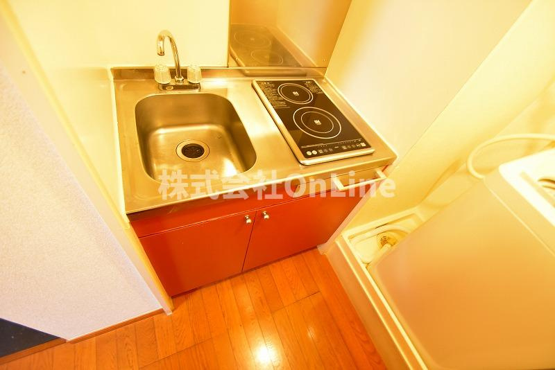 八尾市水越１丁目のアパートのキッチン