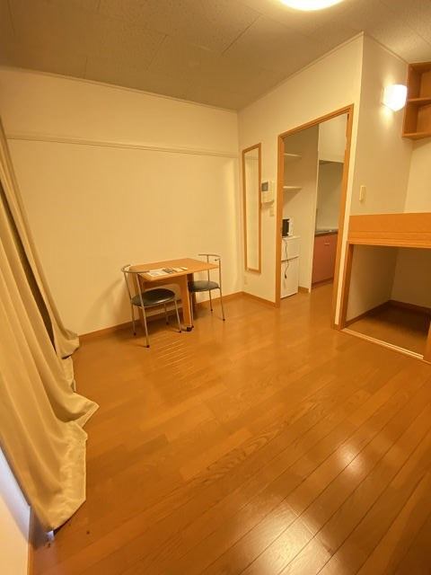 尼崎市次屋１丁目のアパートの寝室|ゆとりの広さです