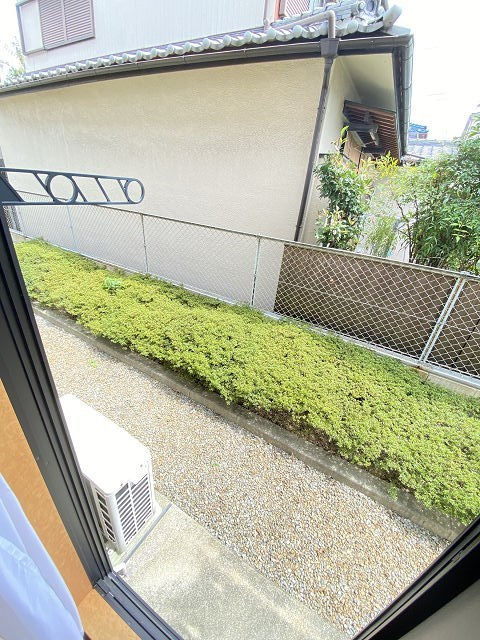 レオパレス佐藤マンションのバルコニー|落ち着いた時間を過ごせるバルコニーです