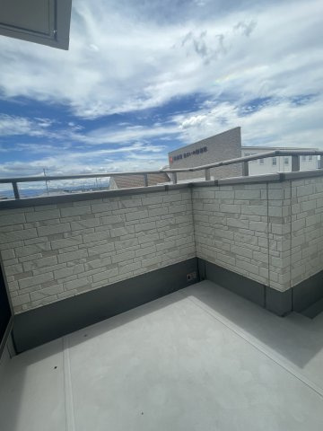 丸亀市田村町　戸建のバルコニー