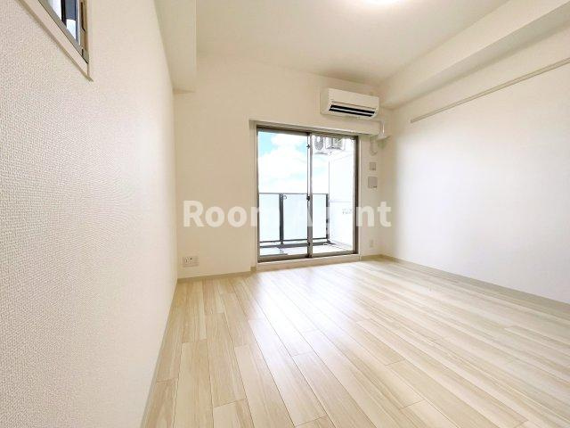 エステムコート名古屋黒川シャルマンの居間・リビング