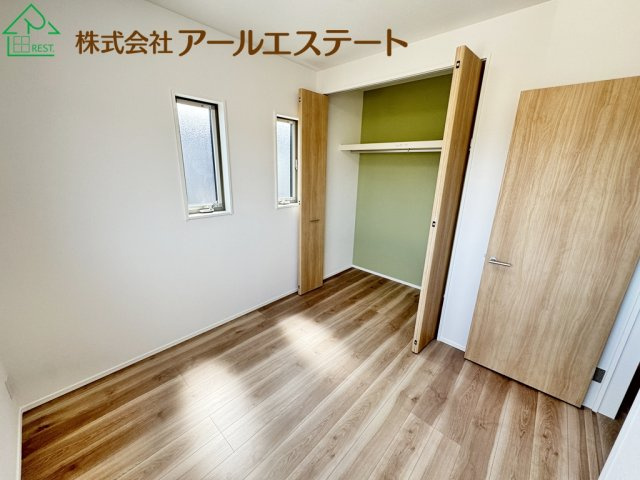 加古川市加古川町中津　　JR加古川線「日岡駅」徒歩13分の洋室