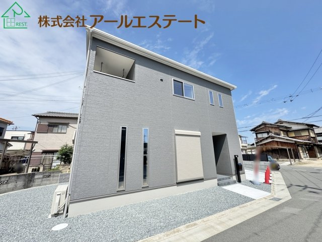 加古川市加古川町中津　　JR加古川線「日岡駅」徒歩13分の前面道路含む現地写真