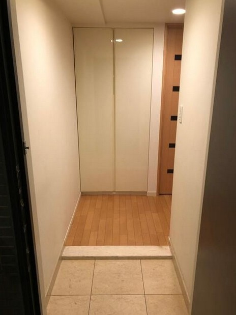 【玄関】