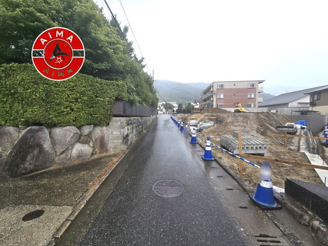 大野城市乙金2丁目第3-3棟（2号棟）の外観|前面道路含む現地の写真です。