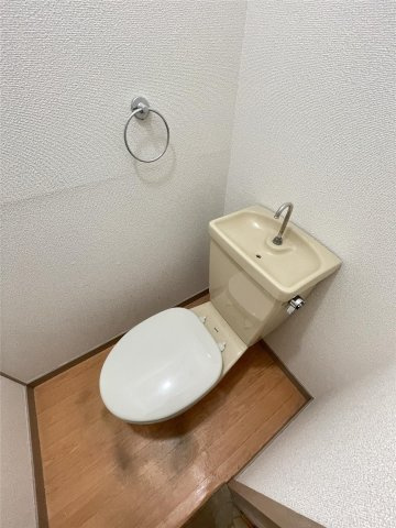 権藤ビルのトイレ