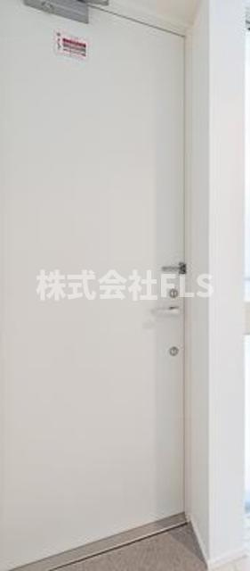 新宿区百人町１丁目の賃貸マンションの玄関