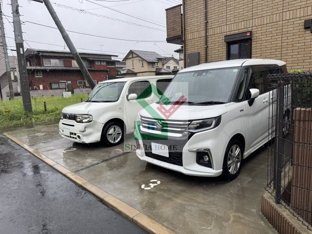 ウイング所沢の駐車場