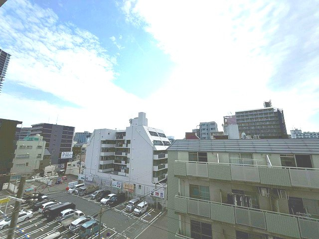 Gramercy Juso-higashi 3rdの展望
