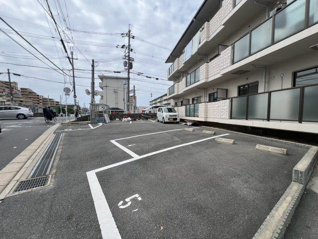アン・アムールの駐車場