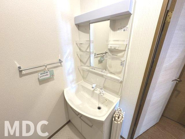 ステイトメント安宅　B棟の洗面所