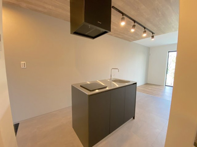 【キッチン】 | ステイザパークフロント津久野 | コンパクトなキッチンで掃除もラクラク