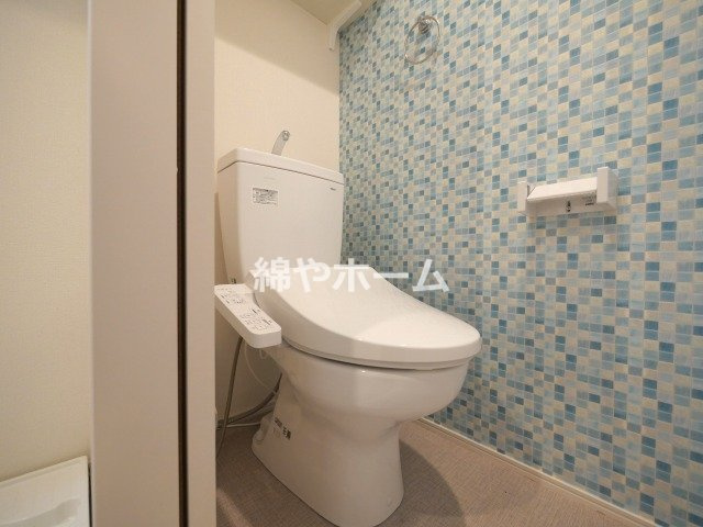 エスポワール林寺のトイレ|落ち着いた色調のトイレです