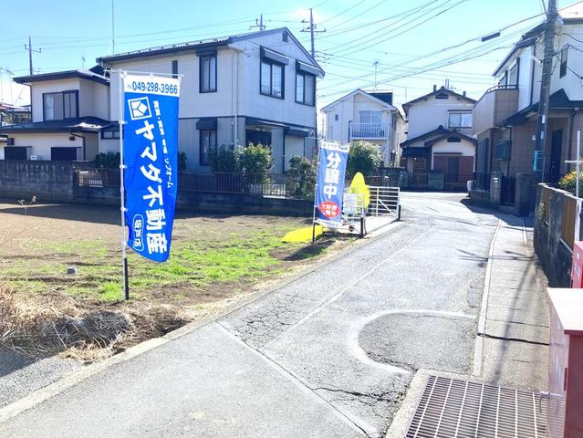入間郡毛呂山町若山　売地の前面道路含む現地写真