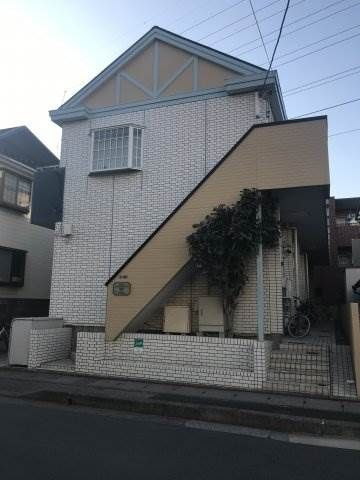 ローズアパートＱ63番館の外観