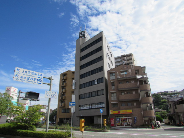 宝塚ビル