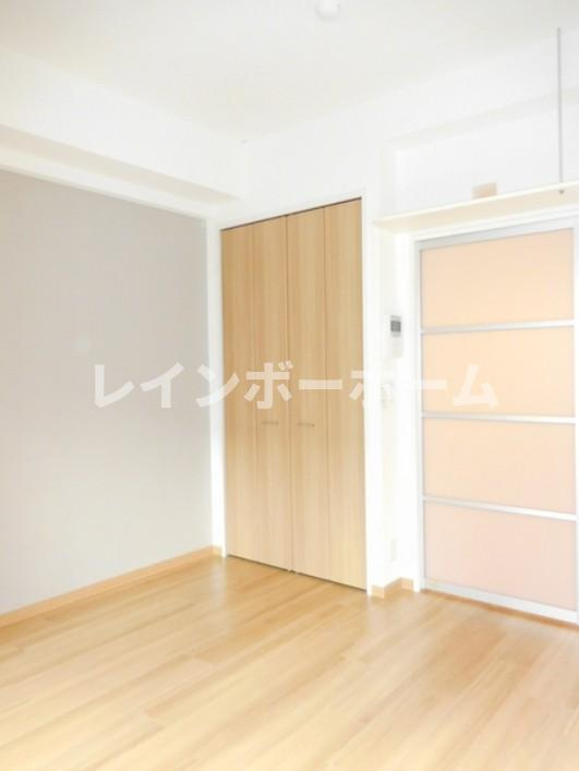 カメリアの寝室