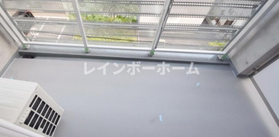 カメリアのバルコニー