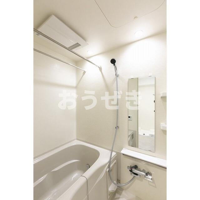 アパルトマン山手公園の浴室