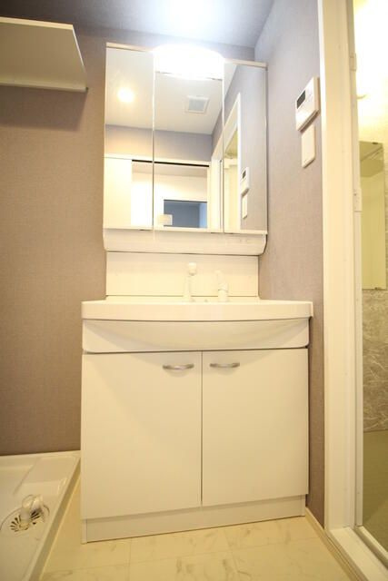 ＲＥＧＡＲＩＡ　ＫＯＫＵＲＡＫＩＴＡ　ＣＥＮＴＥＲＰＬＡＣＥの洗面所