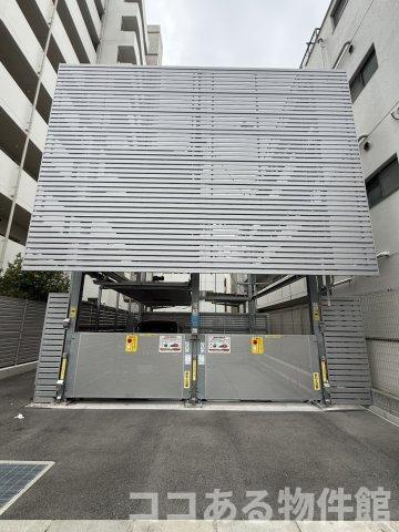 SPコート神戸の駐車場