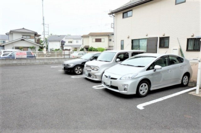 デフィ熊川の駐車場