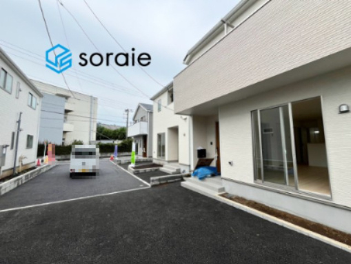 入間市扇台第14　全5棟　新築戸建　クレイドルガーデンの前面道路含む現地写真