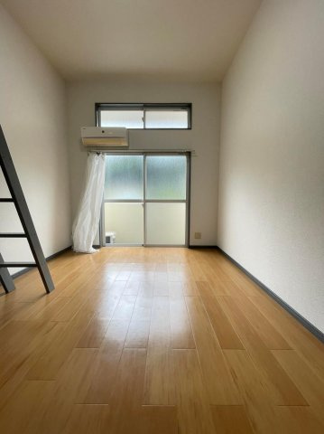 シャトレ隈IIIの寝室