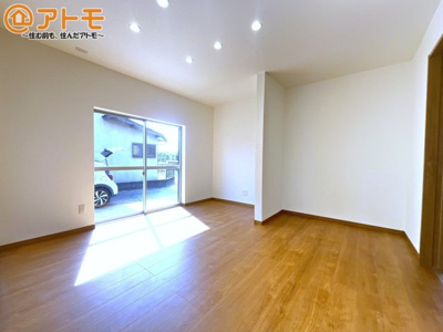 【居間・リビング】 | 富士市宮島　中古戸建て　全１棟