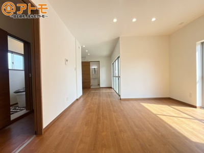 【居間・リビング】 | 富士市宮島　中古戸建て　全１棟