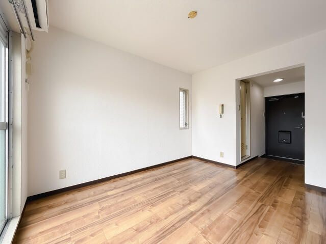 相模原市緑区相原２丁目の賃貸マンションの居間・リビング