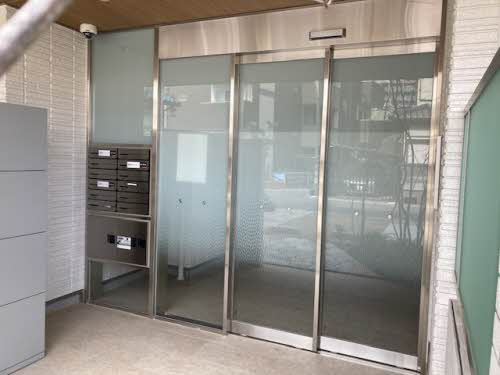 ShaMaison mohiro 駅前館のエントランス