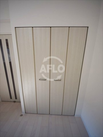ヒュッテンベルケ大阪なんばの収納|ヒュッテンベルケ大阪なんば　クローゼット