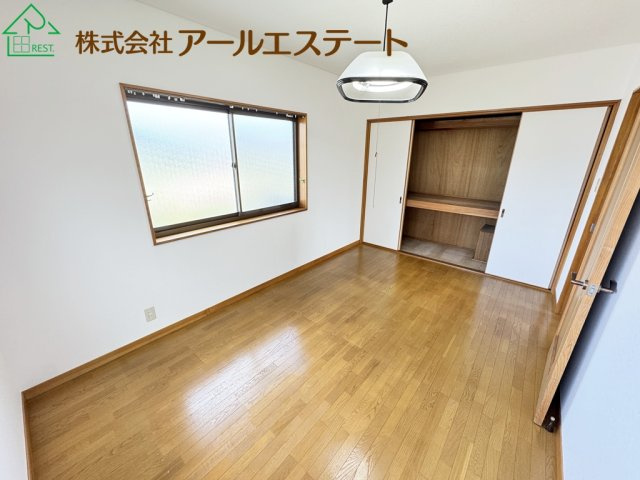 姫路市青山3丁目　　中古戸建の洋室