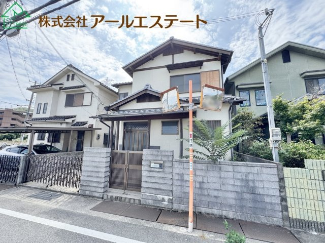 姫路市青山3丁目　　中古戸建の前面道路含む現地写真