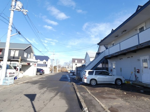 メモリアルハイツの周辺