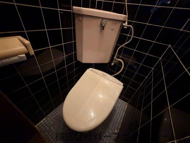 長尾家具町2丁目戸建のトイレ|落ち着いたトイレです