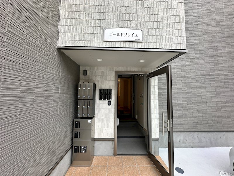 ゴールドソレイユ のエントランス
