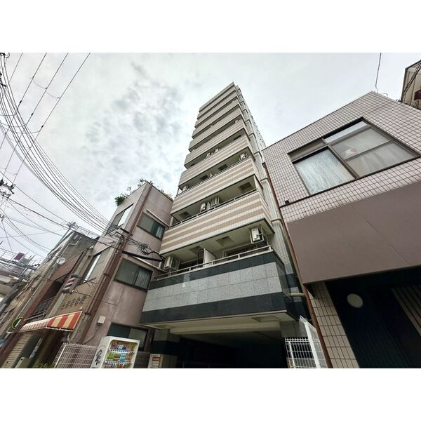 B-RISE元町の外観
